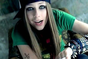 Avril-Lavigne-Sk8r-Boi-main.jpg