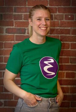 Emacs shirt three quarter.jpg