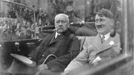 Bundesarchiv_Bild_102-14569_Berlin_Mai-Feier_Hindenburg_und_Hitler-e1394813161712.jpeg