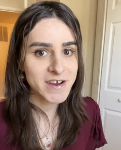 Erin eyeliner.jpg