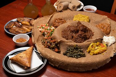 20201_01_11_EthiopianFood_Eater_HeatWeek_001.jpg