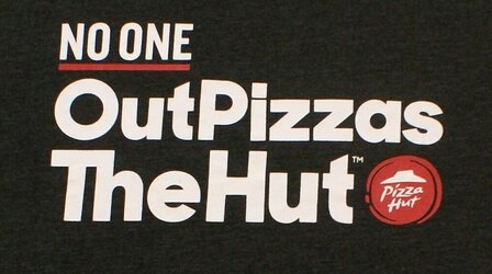 nooneoutpizzasthehut.jpg