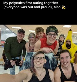 9726E493-A2FD-4F4F-A3F2-19FC86C78008.jpeg