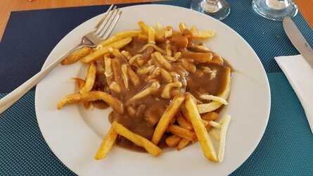 poutine-au-snack-bar.jpg