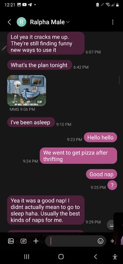 Screenshot_20220401-002157_Messages.jpg