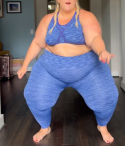 mid-thigh-squat.png
