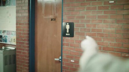 to_the_mens_room.jpg
