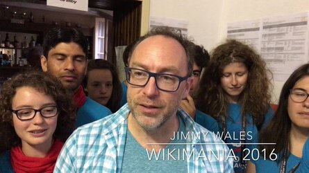 800px--2016_06_25_-_Jimmy_Wales_at_Wikimania_2016.ogv.jpg