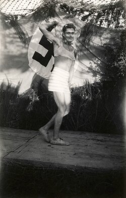wehrmacht_crossdresser.jpg