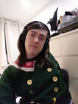 General-Dueq8plWoAANUKC.jpg