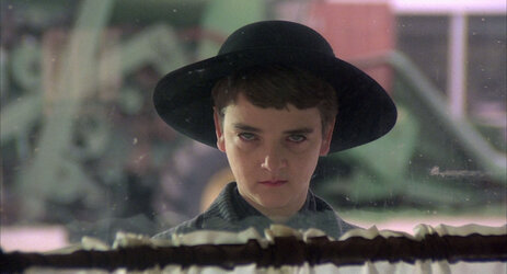 children-of-the-corn-isaac-john-franklin-hat-eyes.jpg