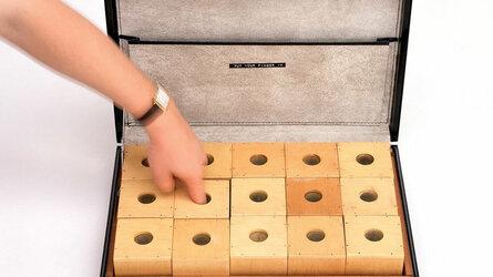 fingerbox.jpg