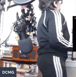 90EECBF7-1226-41CC-8F0F-13FE75345A90.gif