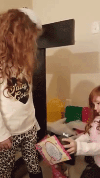 tumblr_inline_o0l5kgqmh01r7zgx4_250.gifv.gif