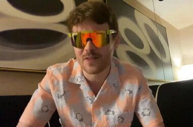 nickcry.jpg