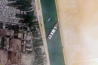 Container_Ship_'Ever_Given'_stuck_in_the_Suez_Canal,_Egypt_-_March_24th,_2021_cropped - Copy.jpg
