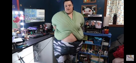 Screenshot_20220621-200153_YouTube.jpg