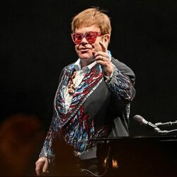 75a52f2bdbd4d02d41e566b5f78bd39154-sir-elton-john.rsquare.w330.jpg