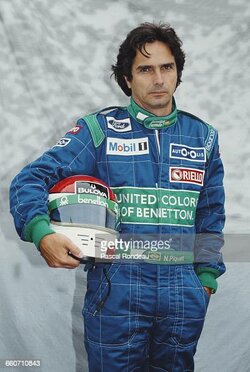 gettyimages-660710843-594x594.jpg