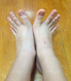 long_leg_toes.jpg