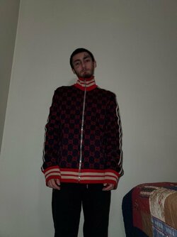 EOFKviAXUAE9TNf.jpg