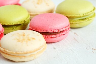 frenchmacaroons[1].jpg