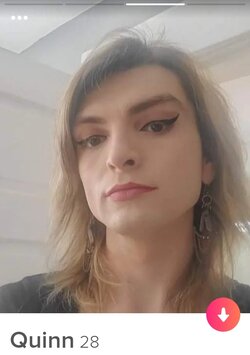 Screenshot_20220712-073456_Tinder.jpg