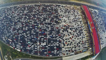 RT_beijing_traffic_2_jt_151008_16x9_992.jpg