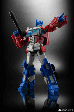 SND-08-IDW-Optimus-Prime-11.jpg