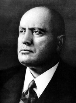 Mussolini_biografia.jpg
