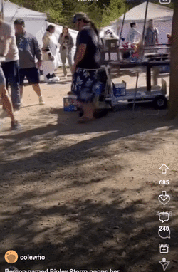 SmartSelect_20221013_203350_Reddit.gif