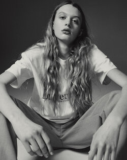 ariel-nicholson-595487-fullsize.jpg