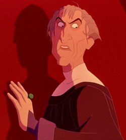 Hunchback-disneyscreencaps_com-5903-900x508.jpeg