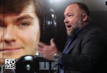 alex jones 3.jpg