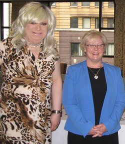 linda-marshall-with-rev-dr-lesley-carroll-at-bbc-25th-anniversary-event-894x1024.jpg