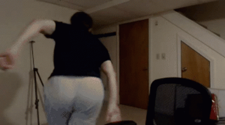 jerma-running-away.gif