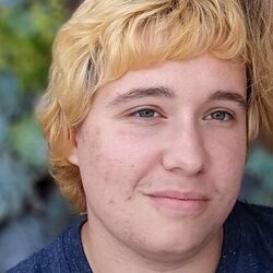 eli headshot.jpg