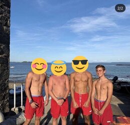 shirtless.jpg shirtless.jpg