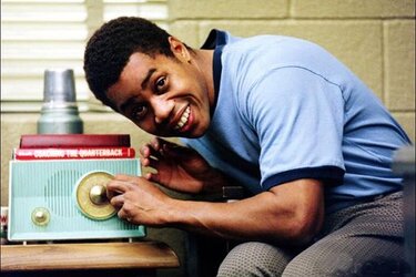 radio-movie-eew-magazine-cuba-gooding-jr.jpg