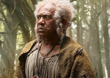 Lord-of-the-Rings-Harfoots-Sadoc-Burrows.jpg