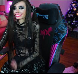 Screenshot_20230220_191437_Twitch.jpg