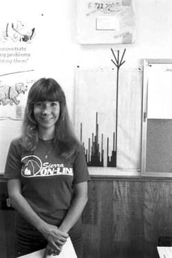 Roberta-Williams-with-growth-graph.jpg