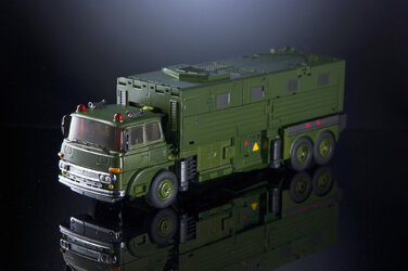 X-Transbots-Bullwark-19.jpg