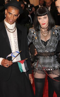 rs_634x1024-131211092115-634-jc-Madonna-BrahimZaibat-breakup-1213.jpeg