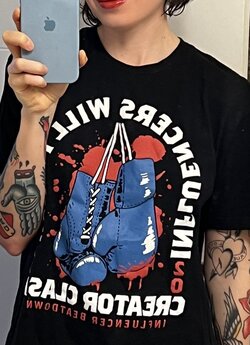 FqzCVfBaAAAZdsp~2.jpeg