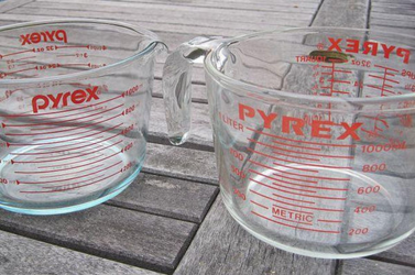 Borosilicate_vs_soda_lime_pyrex.png