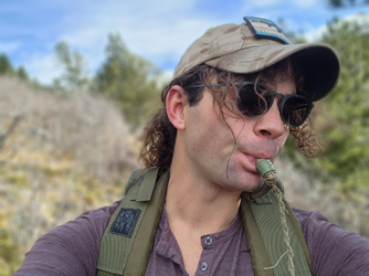 fedposter j hiking selfie.png