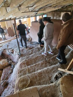 earthship pic 2.jpg