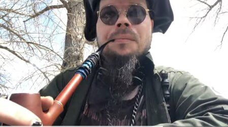 Screenshot_20230418_182620_YouTube.jpg