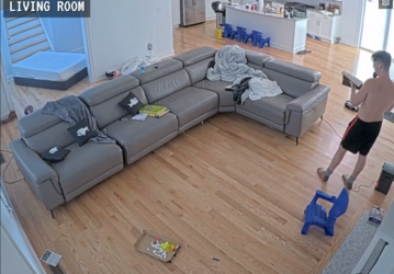 screenshot-www.fishtank.live-2023.05.01-12_26_44.png